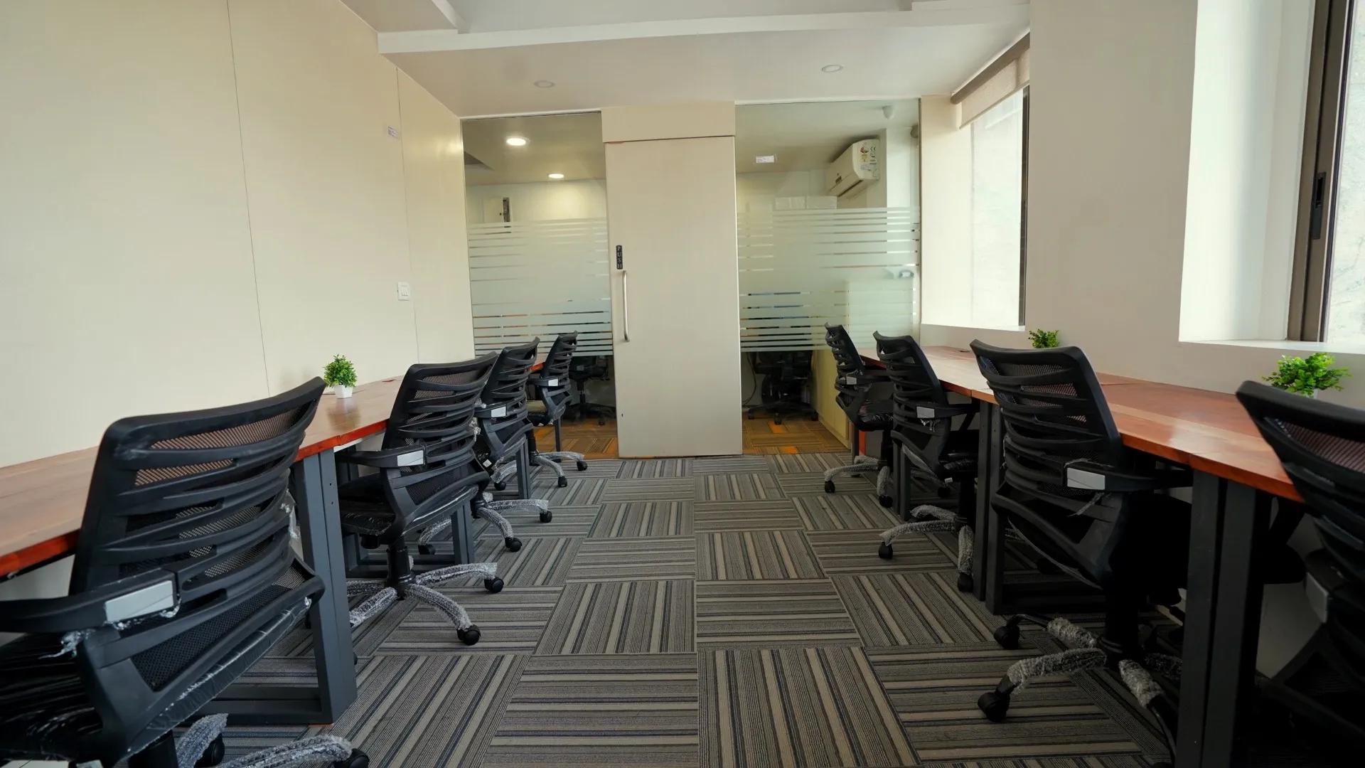 603 The Coworking Space in Amore Building Khar West-04