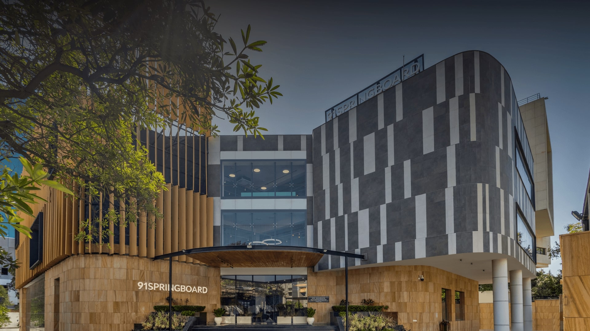 91Springboard Platinum in 21B Udyog Vihar