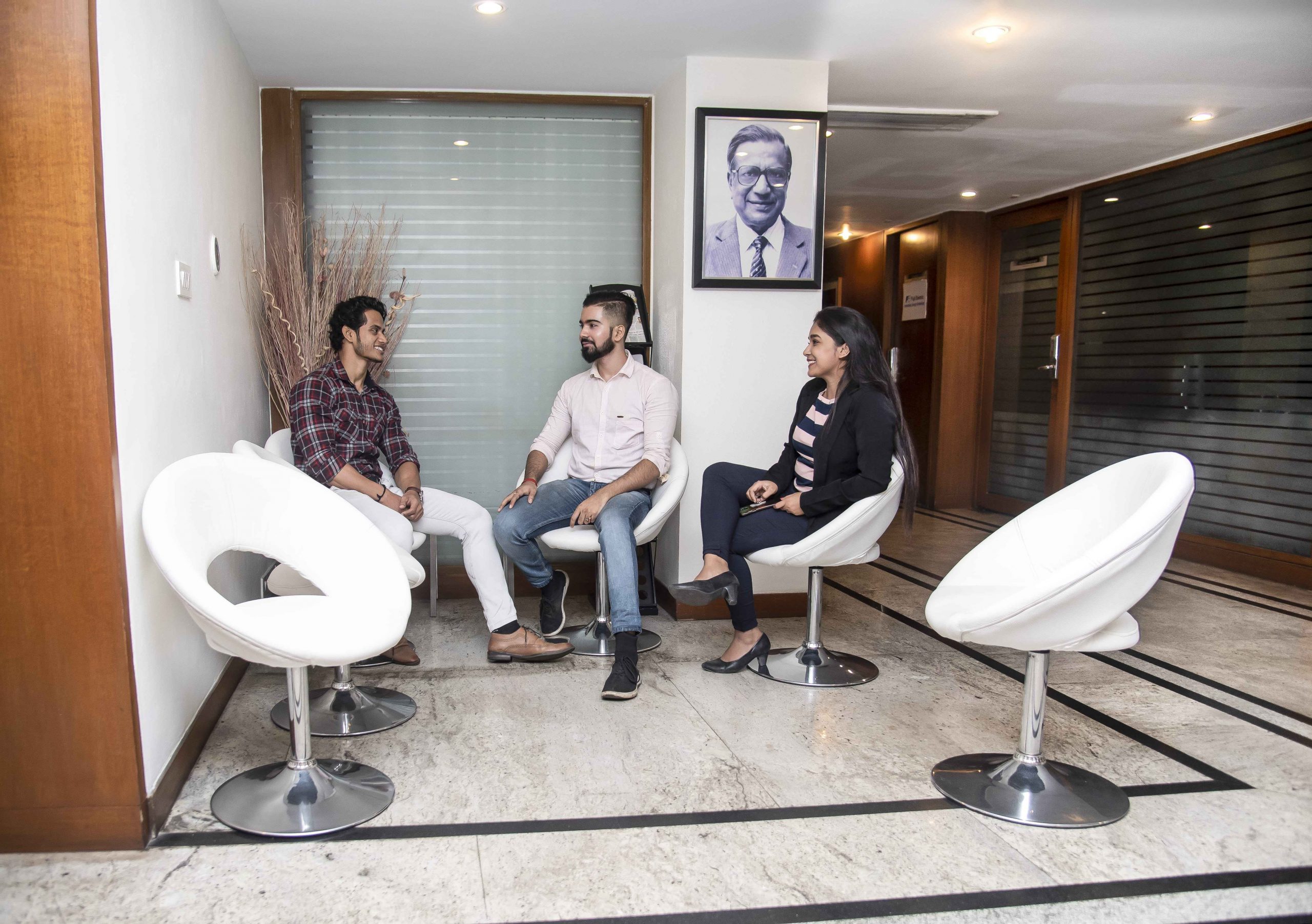 Apeejay-House-in-Park-Street-05
