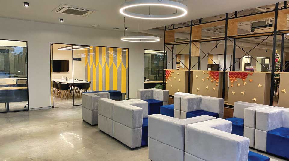 BOOTSTART_COWORK_In_Aundh - 01