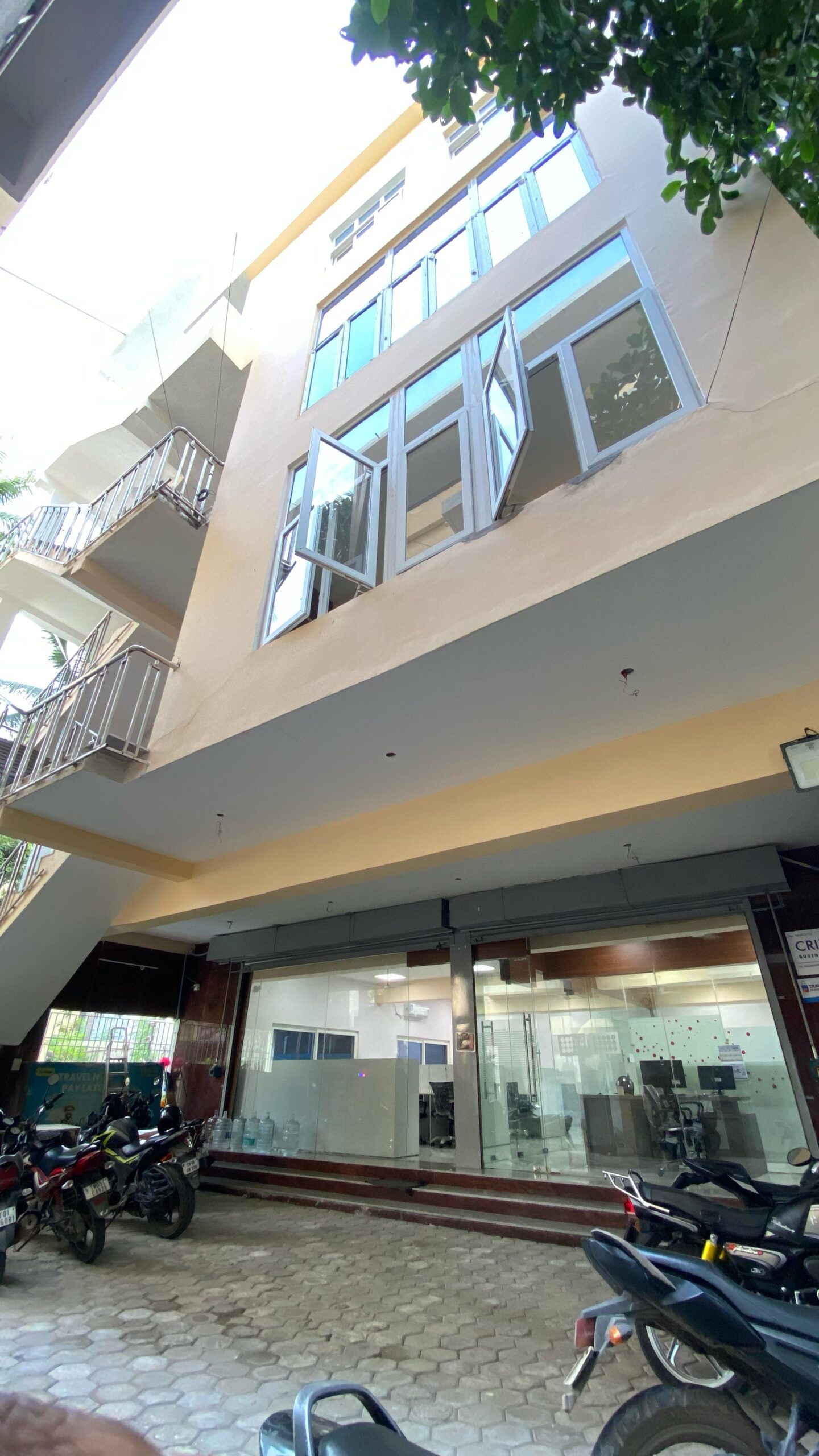 CRIZONE BUSINESS CENTRE  AMBATTUR