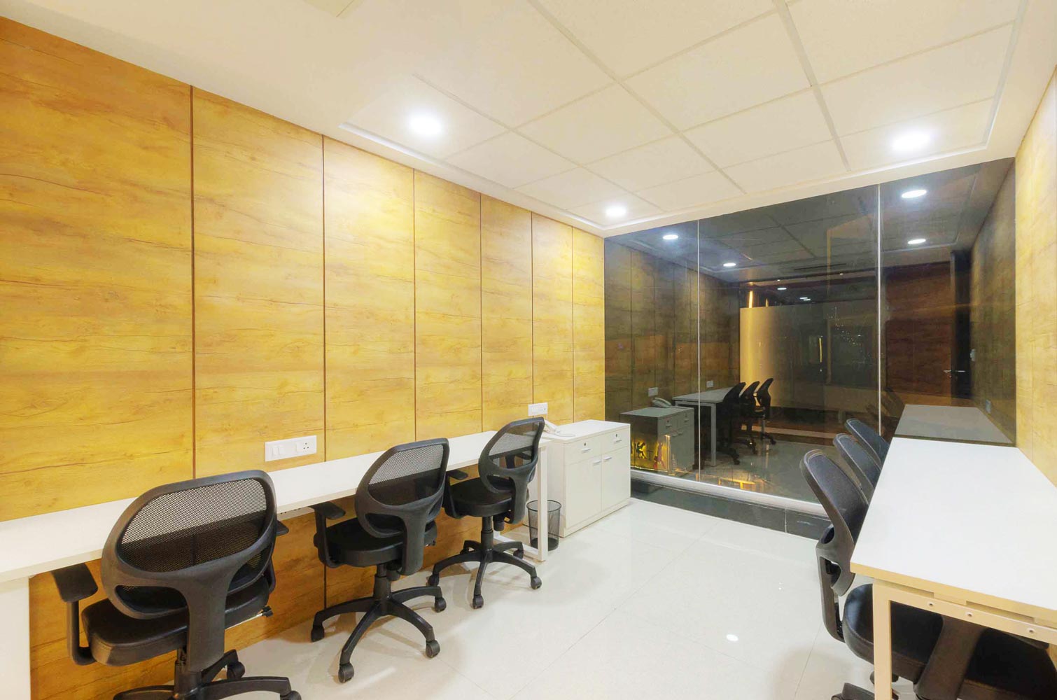 Excluzo Business Centre at Vesu