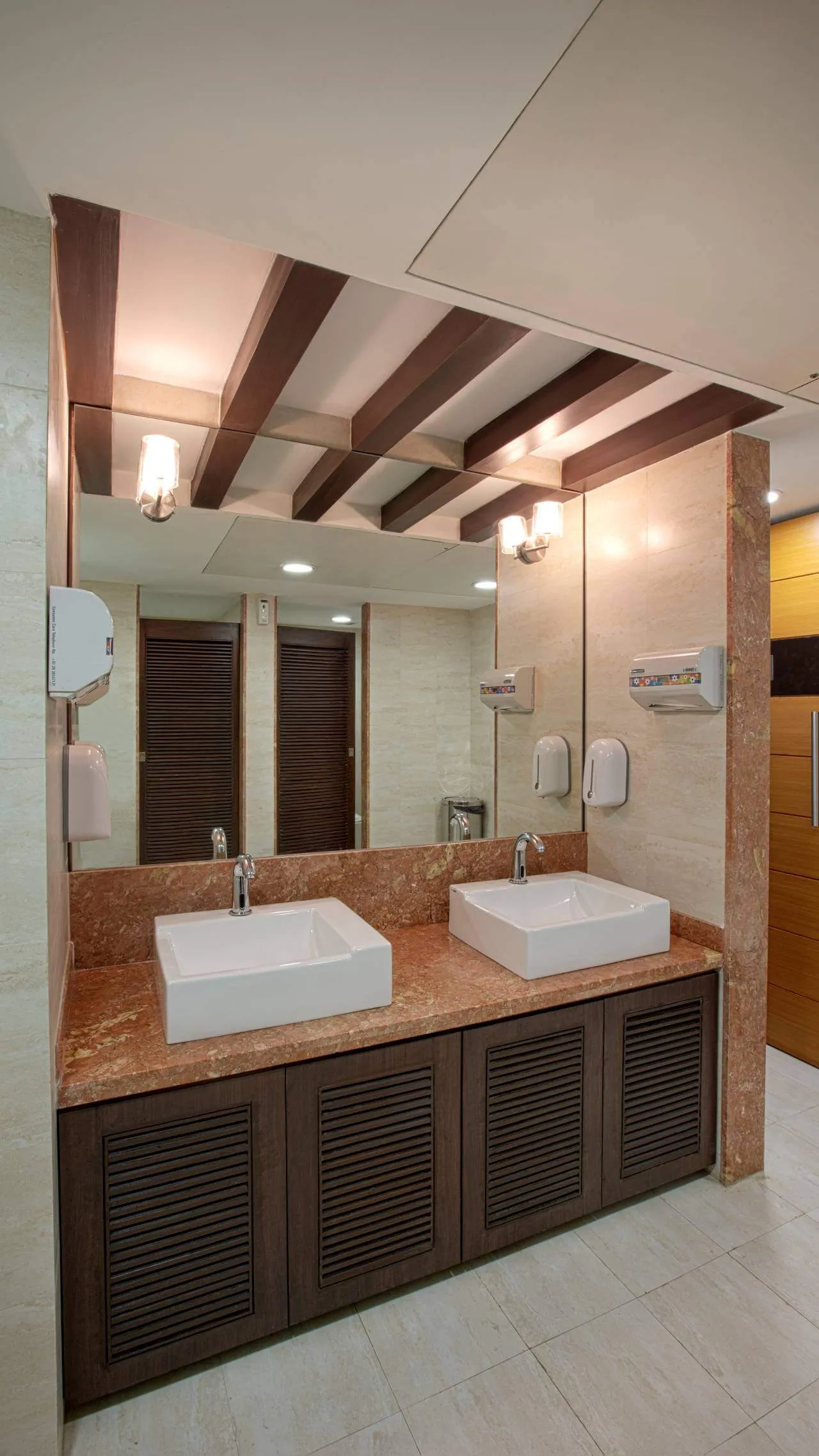 The-Empire-Business-Centre-in-Lower-Parel-15