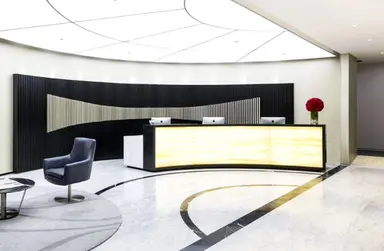 The Executive Centre in Two Horizon Center