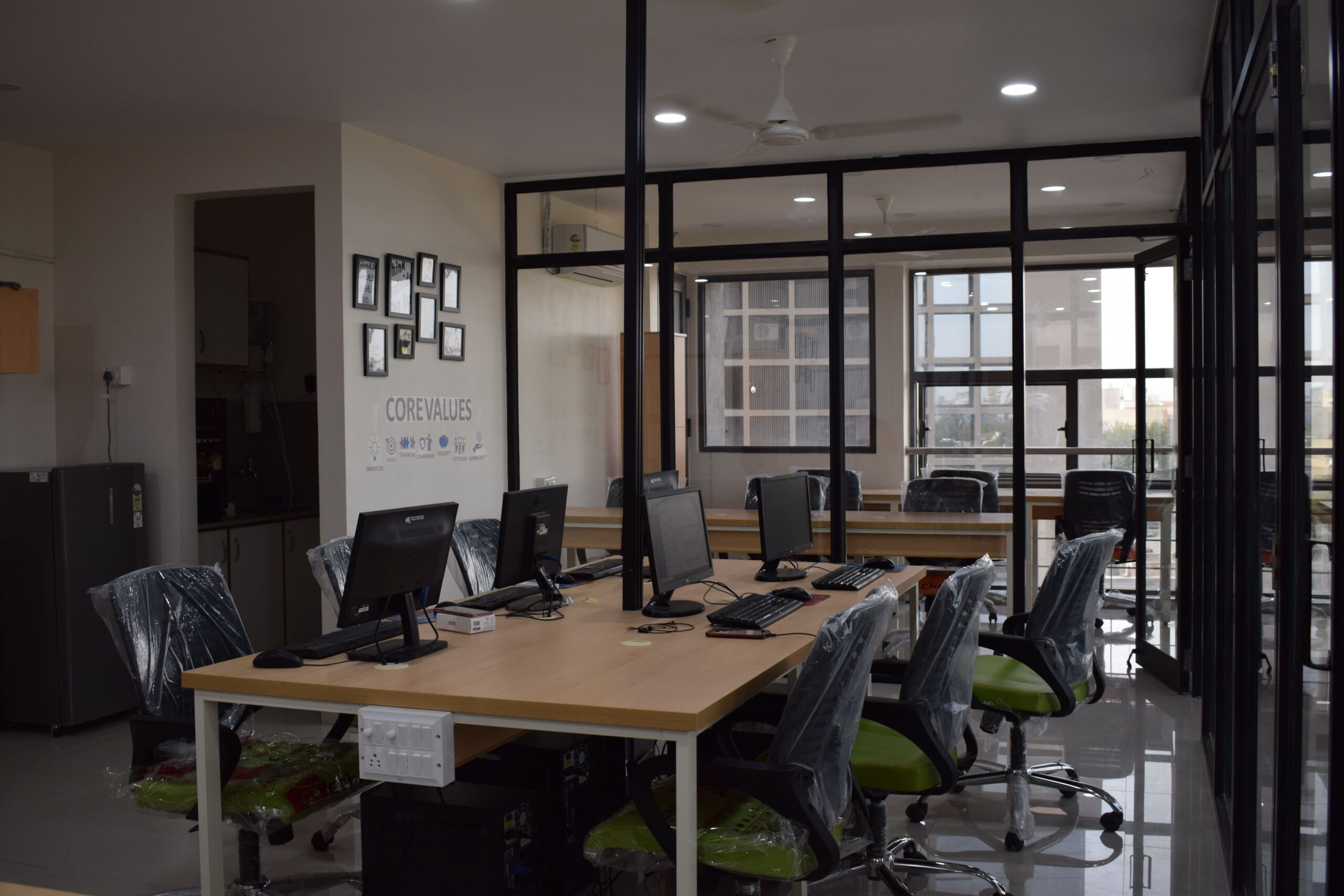 CoWorkaholic in Vastrapur