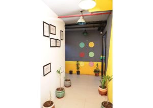 Coworking-Studio-Mahavir-Tower-in-Main-Road-04