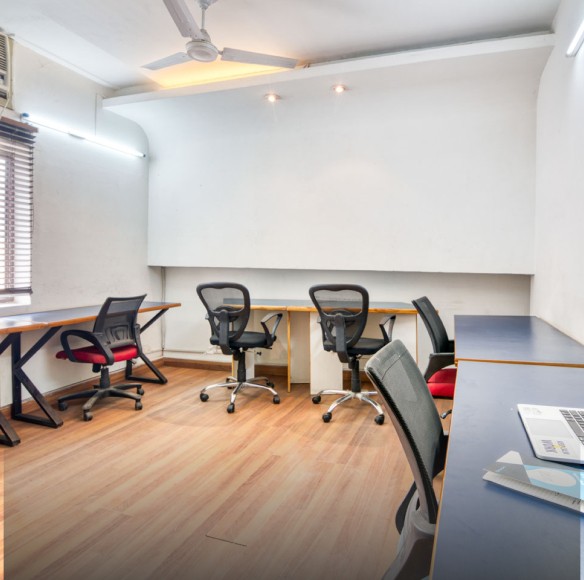 DESIGNERRS LAB in Green Park