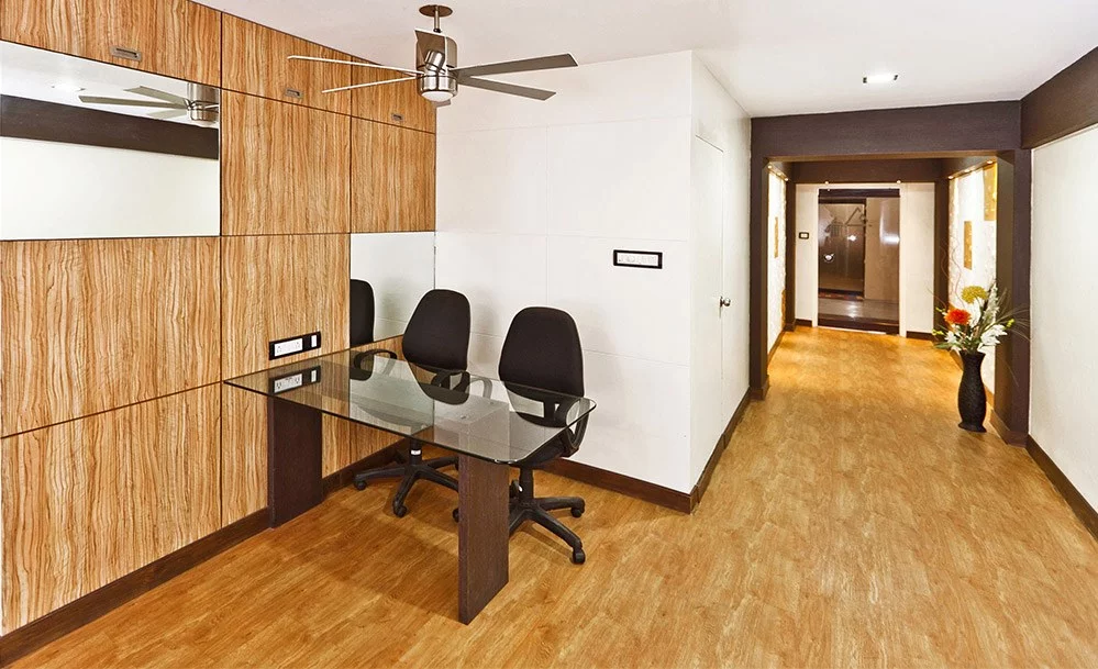 Golden square in Vittal Mallya Road