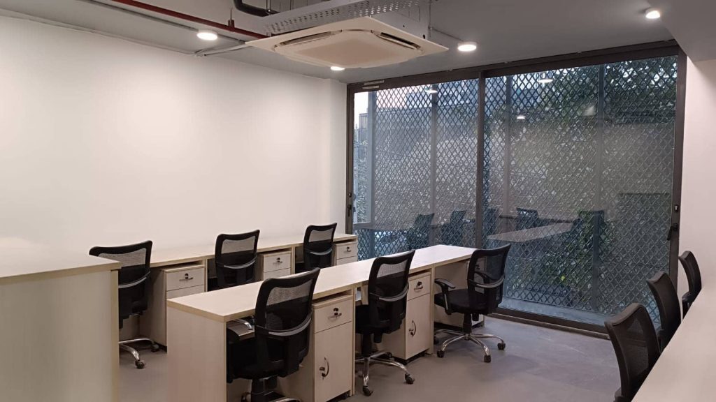 Hub And Oak in Okhla