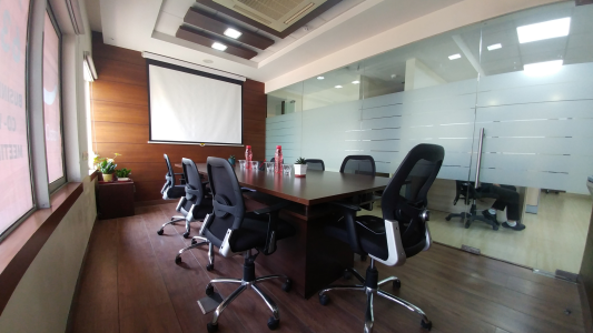 Coworking-Space-in-Nirvana-Courtyard-06
