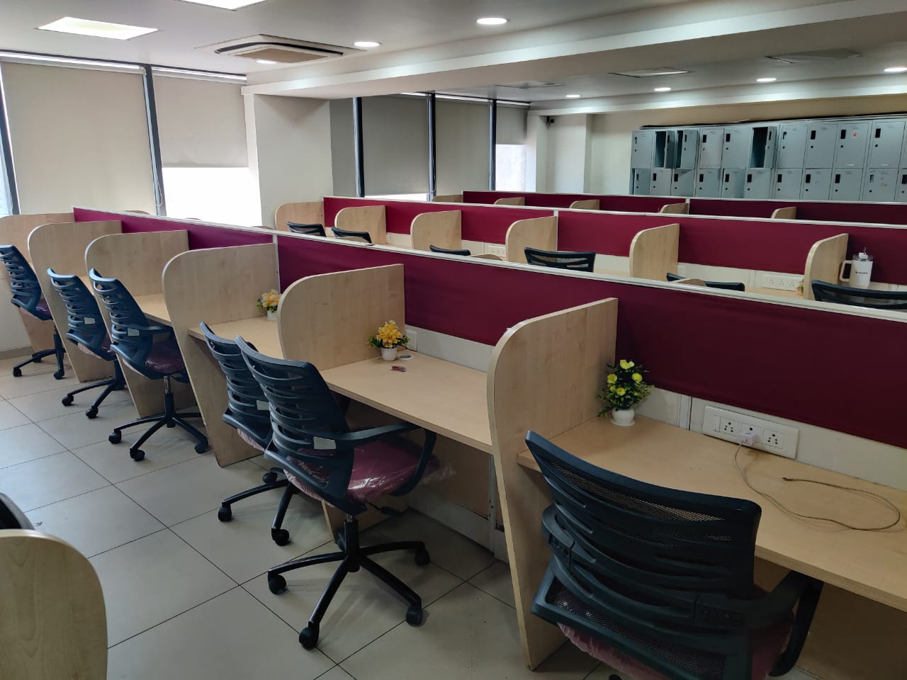 Luxuria Clubs &amp; Coworks Vastrapur Satellite