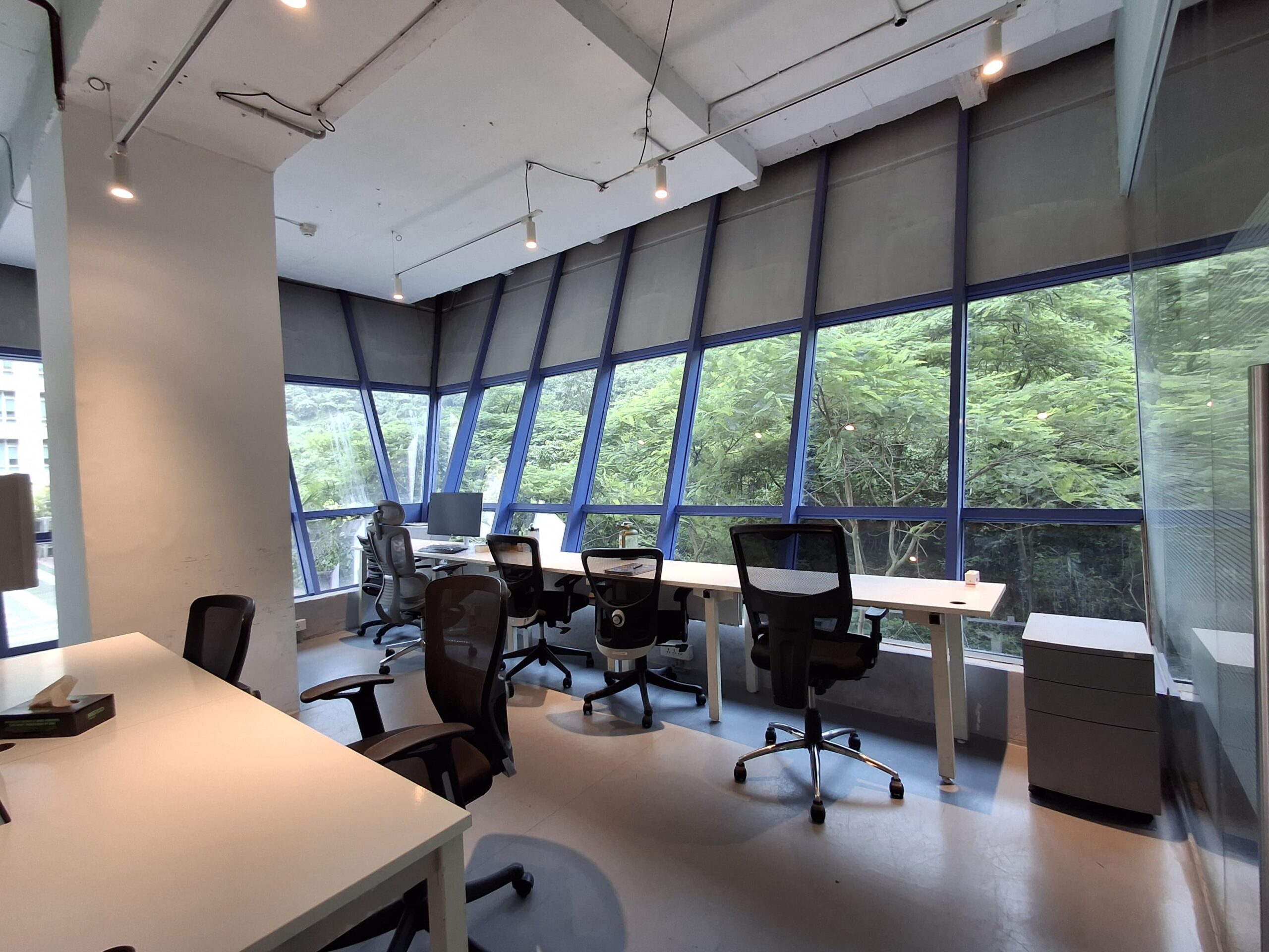 OF10 COWORKING SPACES window office