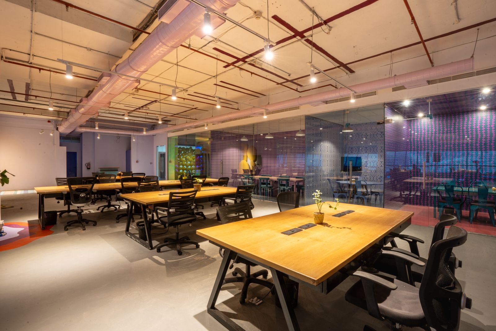 OF10 COWORKING SPACES window office