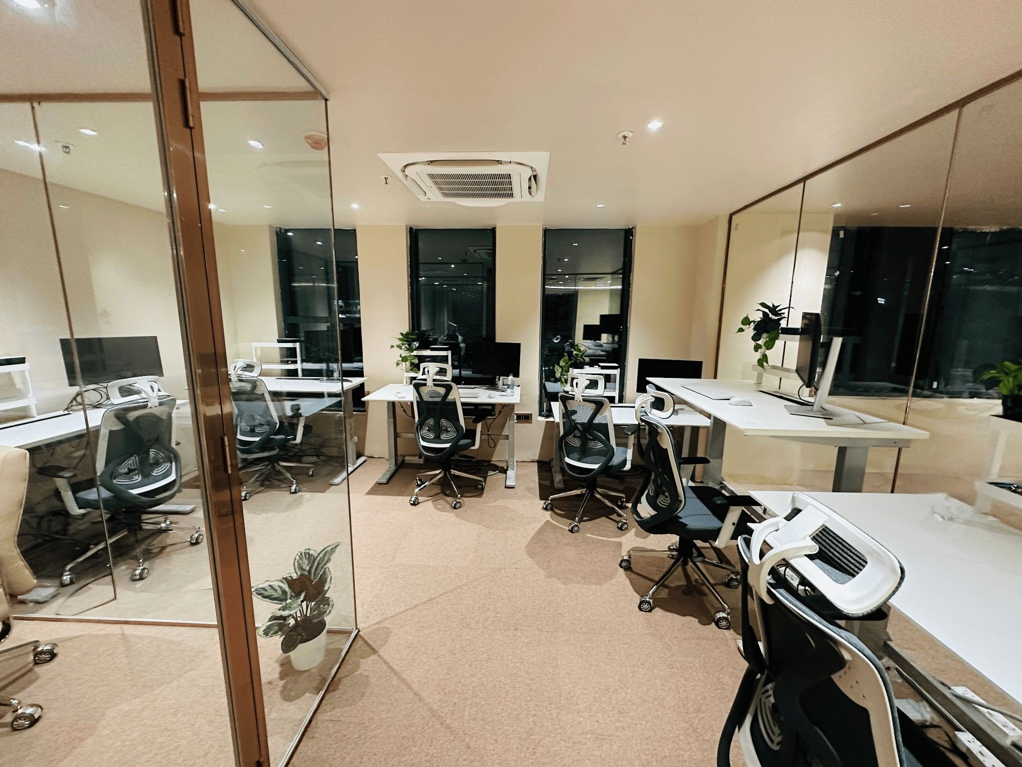 Pinakin Spaces at HITEC City