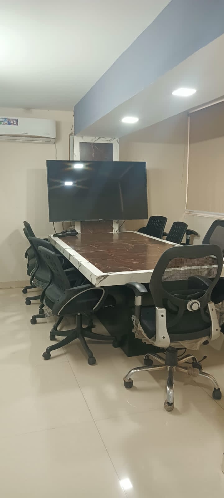 Qube CoWork 1.0 at Rajiv Nagar