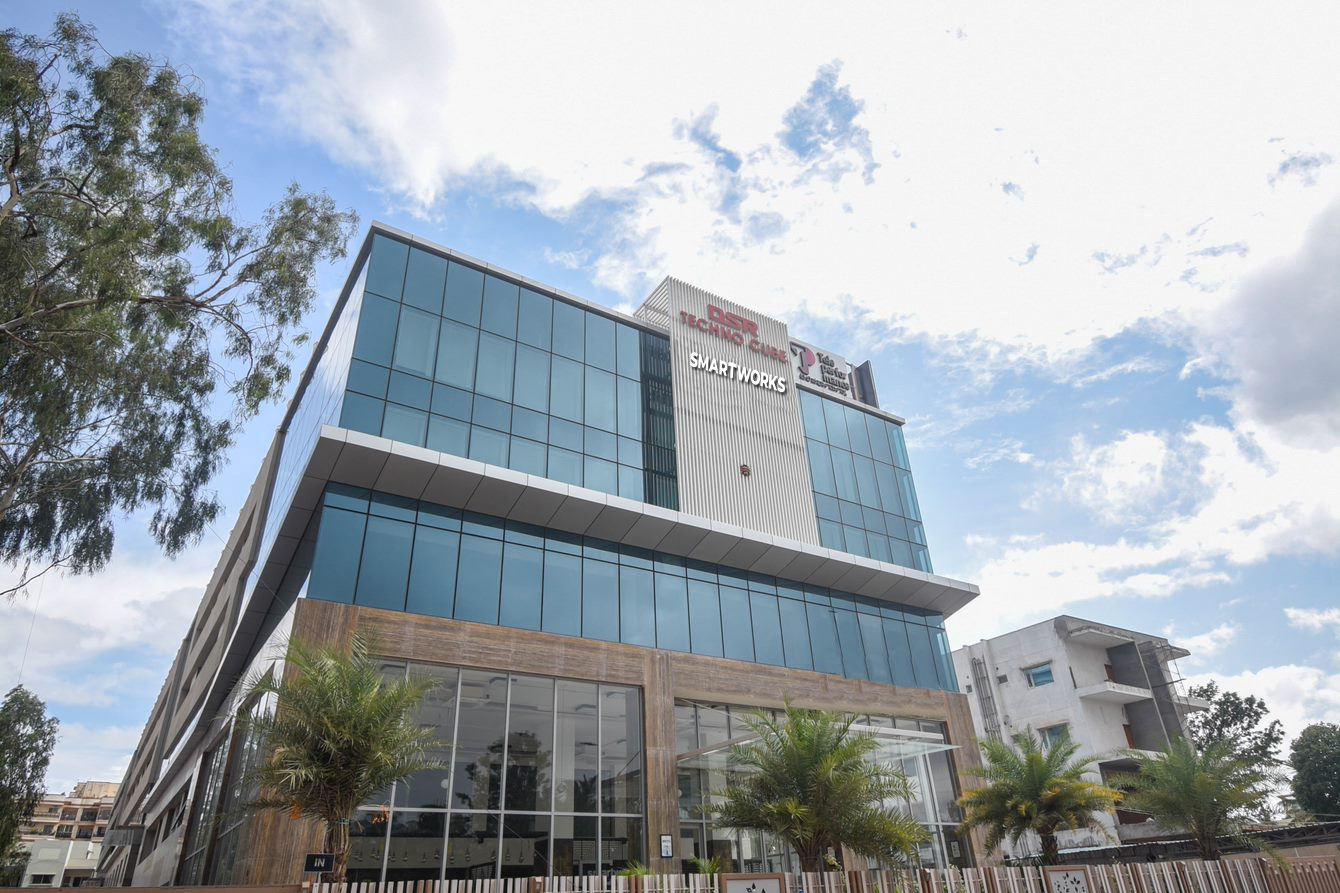 Smartworks-DSR-Techno-Cube-in-Thubarahalli-02