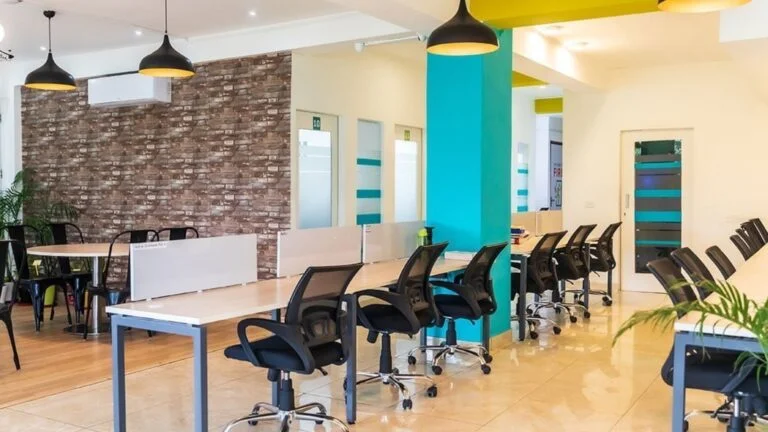 SPRING_HOUSE_COWORKING_in_DLF_Phase_5 - 01