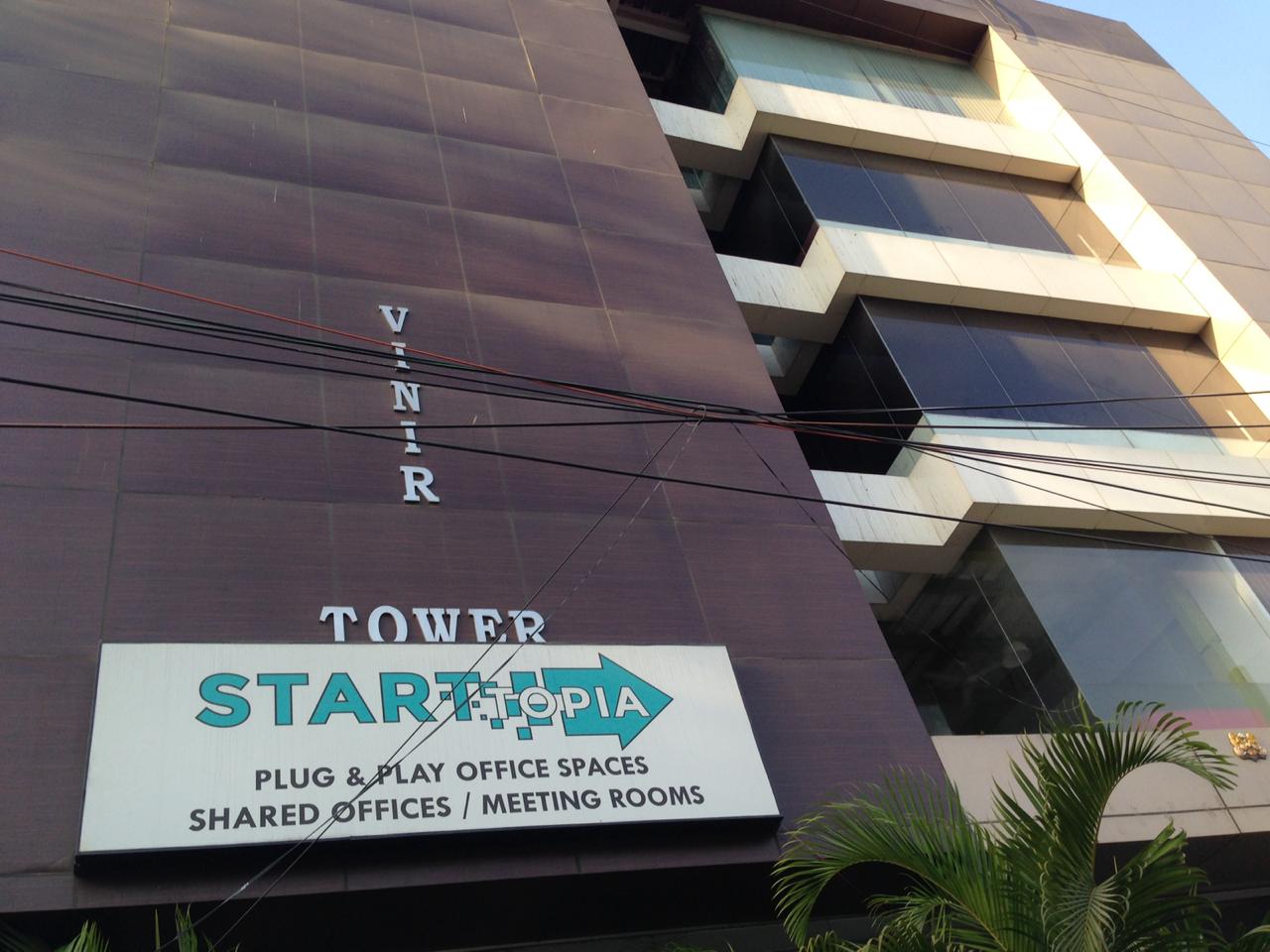 Starttopia logo